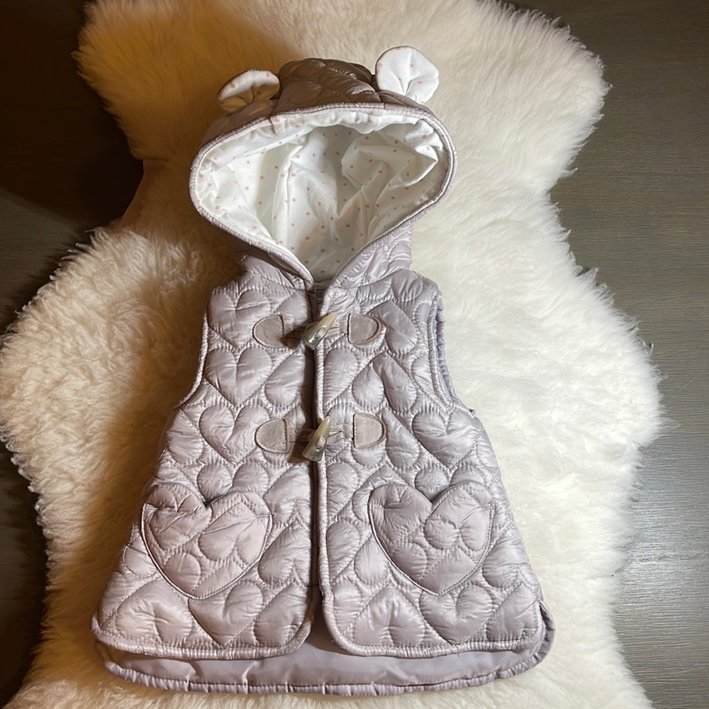 Tahari Baby, Puffy Vest, Hooded; Snap Front with two (resin) horn buttons. Soft.